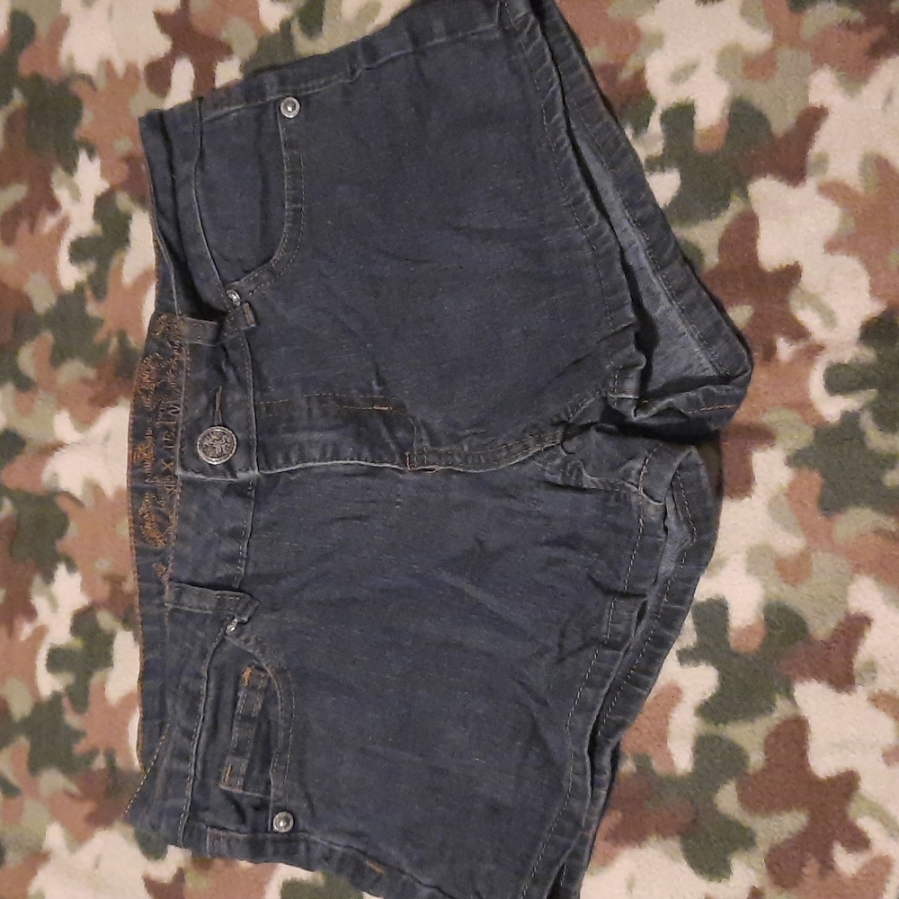 Wax Jean Shorts (W232)